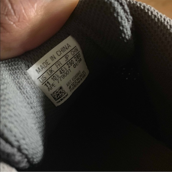 Yeezy 700 Geode - Picture 6 of 6
